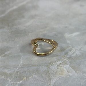 Elegant Gold Heart Ring